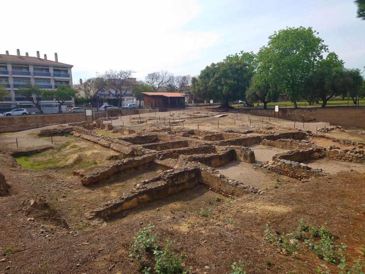 Primera Linia De Mar, Zona Tranquila Apartment Cambrils Bagian luar foto