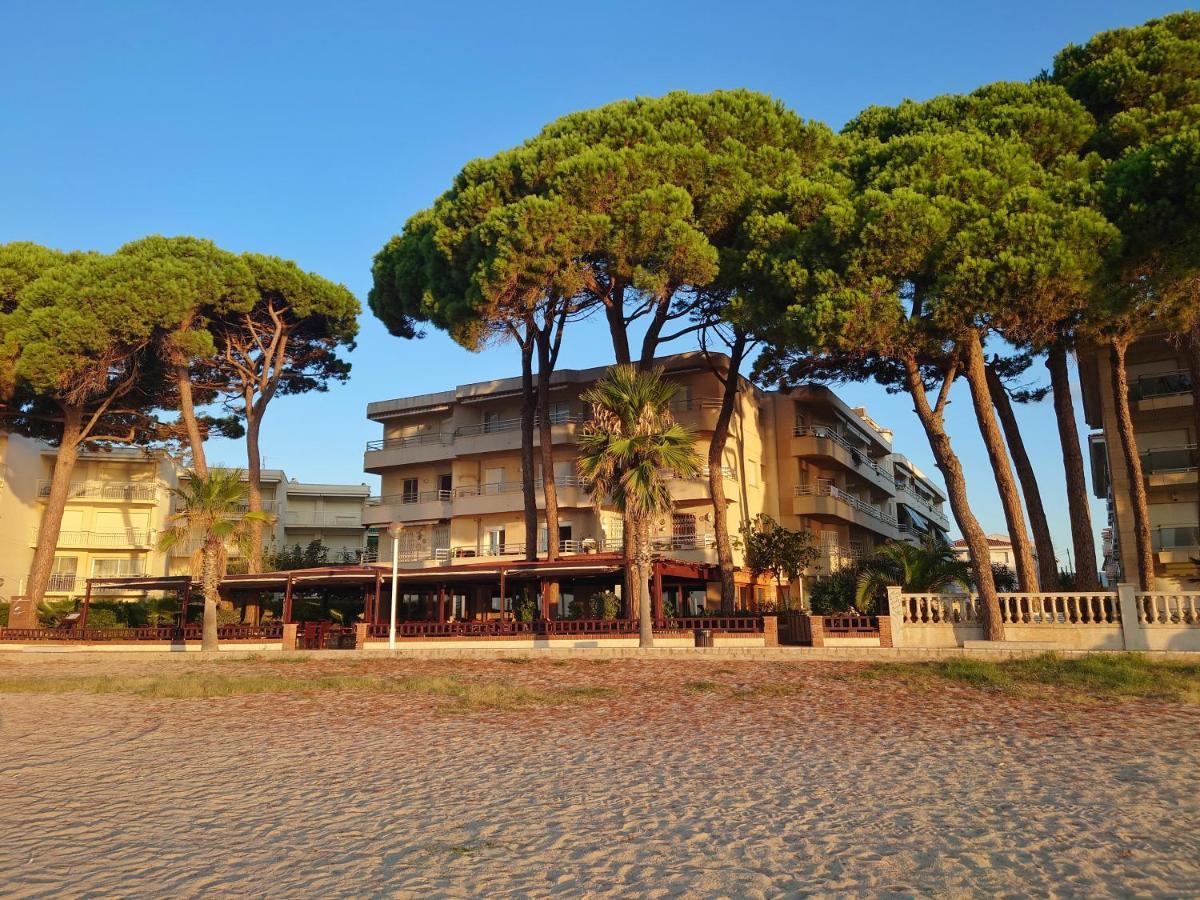 Primera Linia De Mar, Zona Tranquila Apartment Cambrils Bagian luar foto